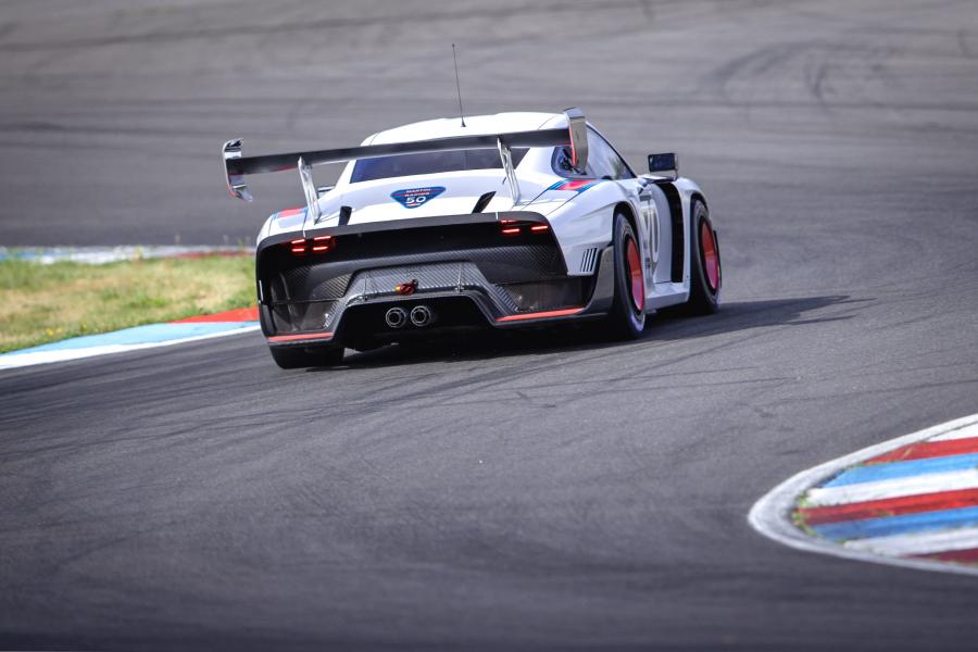  Porsche 935 (991) 2019 года  (фото 46 из 73)